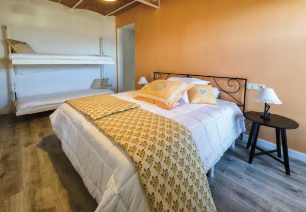 Emphasis Guest House Casserres Ngoại thất bức ảnh